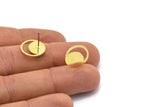 Brass Round Earring, 8 Raw Brass Crescent Moon Patterned Round Shaped Stud Earrings (14x0.80mm) A2735