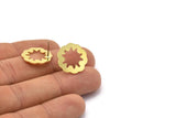 Brass Flower Earring, 8 Raw Brass Flower Shaped Stud Earrings (18x0.80mm) A2759