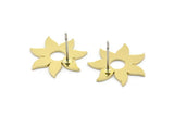 Brass Flower Earring, 8 Raw Brass Flower Shaped Stud Earrings (17x0.80mm) A2786