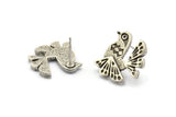 Silver Bird Earring, 2 Antique Silver Plated Brass Bird Stud Earrings (19x18x2mm) N1671