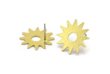 Brass Sun Earring, 8 Raw Brass Sun Shaped Stud Earrings (18x18x0.80mm) A2634