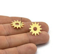 Brass Sun Earring, 8 Raw Brass Sun Shaped Stud Earrings (18x18x0.80mm) A2634