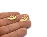 Brass Flower Earring, 8 Raw Brass Flower Shaped Stud Earrings (19x14x0.80mm) A2713