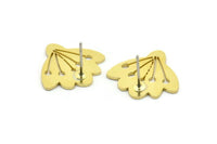 Brass Flower Earring, 8 Raw Brass Flower Shaped Stud Earrings (17x18x0.80mm) A2711