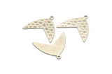 Silver Fish Tail Charm, 12 Hammered Antique Silver Plated Brass Fish Tail Charms With 1 Loop, Earrings, Findings (20x17x0.60mm) D970 H1160