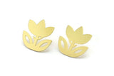 Brass Flower Earring, 8 Raw Brass Tulip Flower Shaped Stud Earrings (18x18x0.60mm) A2963