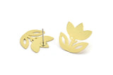 Brass Flower Earring, 8 Raw Brass Tulip Flower Shaped Stud Earrings (18x18x0.60mm) A2963