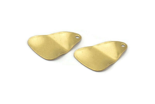 Brass Triangle Charm, 24 Raw Brass Wavy Triangle Charms With 1 Hole, Earrings, Findings (20x13x1mm) D0686
