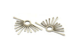 Gümüş Güneş Kolye, 2 Antik Gümüş Kaplamalı Pirinç Çekiçlenmiş Güneş Kolye (51x31x1,8 mm) BS 1940 H1129