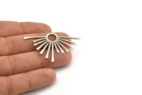 Gümüş Güneş Kolye, 2 Antik Gümüş Kaplamalı Pirinç Çekiçlenmiş Güneş Kolye (51x31x1,8 mm) BS 1940 H1129