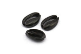 Black Shell Finding, 6 Oxidized Brass Black Cowrie Shell Findings, Pendants, Charms, Earrings, Beads 10-16mm E200 S1103