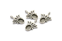 Silver Flower Charm, 4 Antique Silver Plated Brass  Lotus Flower Charms With 1 Loop - Pad Size 6x8mm (21x17mm) N2072 H1511