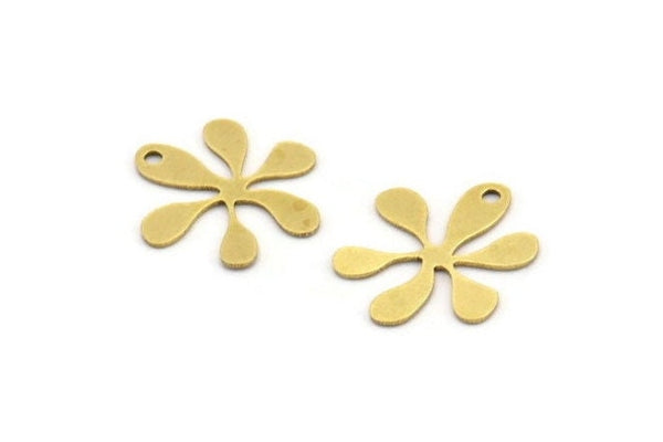 Brass Flower Charm, 24 Raw Brass Round Shaped Flower Charms With 1 Hole, Charm Pendants (16x15x0.60mm) A3592