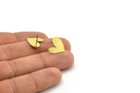 Brass Heart Earring, 8 Raw Brass Heart Shaped Stud Earrings (14x13x1mm) A3702