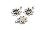 Silver Star Charm, 4 Antique Silver Plated Brass Star Charms With 1 Loop - Pad Size 6mm (21x17mm) N2071 H1472