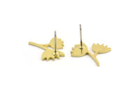 Brass Flower Earring, 8 Raw Brass Flower Shaped Stud Earrings (18x17x1mm) A3809