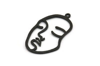 Siyah Yüzlü Charm, 2 Oksitlenmiş Pirinç Siyah Çekiçlenmiş Yüz Şeklinde Charm, 1 Halka, Kolye Ucu, Küpeler, Bulgular (46x28x1,2 mm) E587 S799