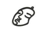 Siyah Yüzlü Charm, 2 Oksitlenmiş Pirinç Siyah Çekiçlenmiş Yüz Şeklinde Charm, 1 Halka, Kolye Ucu, Küpeler, Bulgular (46x28x1,2 mm) E587 S799