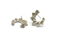 Silver Leaf Earring, 2 Antique Silver Plated Brass Leaf Stud Earrings (17x21mm) N1046 H1154