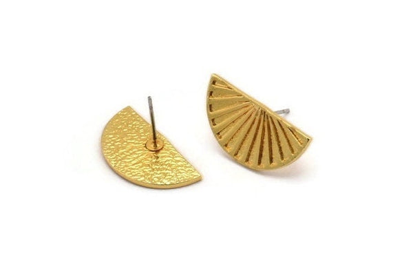 Semi Circle Earring, 2 Gold Plated Brass Half Moon Stud Earrings (22x11x1.2mm) N1330