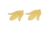 Brass Flower Charm, 8 Raw Brass Flower Shape Charms With 1 Loop, Charm Pendants (26x23x0.60mm) A5373