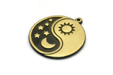 Brass Round Charm, Raw Brass Round Charm With 1 Loop, Yin Yang Findings, Sun Charms, Crescent Moon Charms (28x25x1.5mm) N2278