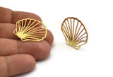 Brass Shell Earring, 4 Raw Brass Sea Shell Stud Earrings (28x26x0.60mm) A5994