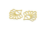 Brass Flower Charm, 4 Raw Brass Flower Charms, Charm Pendants (30x26x0.60mm) A6531