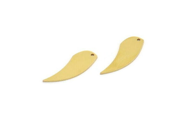 Brass Tooth Charm, 12 Raw Brass Tooth Shaped Charms With 1 Hole, Findings (25x9x0.80mm) A6689