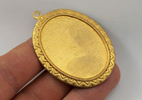 1 Vintage Raw Brass Oval Pendant Setting With 40x30mm Cameo Base L-10