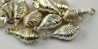 10 Vintage Shell Plastic Beads 25x11 Mm