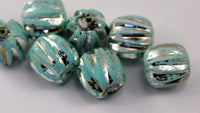 5 Vintage Blue And Silver Plastic Beads 16 Mm B-17