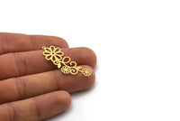Brass Flower Charm, 6 Raw Brass Flower Shape Charms With 1 Loop, Charm Pendants (41x16x0.60mm) SMP0324