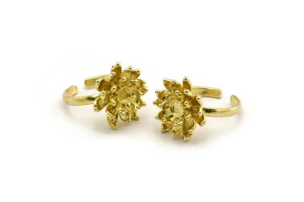 Brass Ring Settings, Raw Brass Flower Ring With 1 Round Shaped Stone Setting - Pad Size 4mm N2422