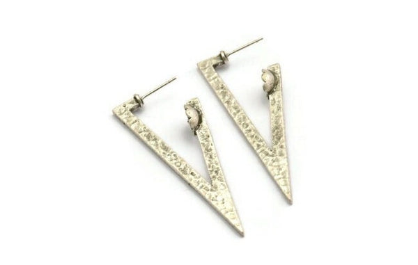Earring Studs, 2 Antique Silver Plated Brass - Triangle Shaped Stud Earrings With Pad For 7mm Stone (55x20x1.8mm) N2418 H0186