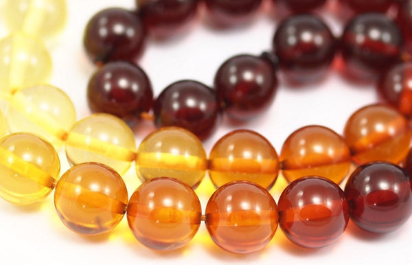 34 Lucite Amber 12 Mm Round Beads G87