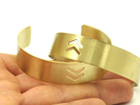 4 Raw Brass Cuffs, Bracelets, Blank Bangles With Chevron Holes ( Width 15x145x0.80mm) Brc029