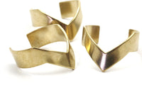 Brass Chevron Ring - 10 Raw Brass Adjustable Ring Setting - 16-17mm / 23 Gauge Mn04