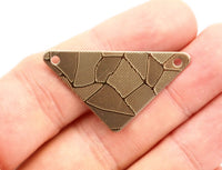 Steel Textured Triangle, 8 Steel Textured Triangle Blanks With 2 Holes (40x29x29x0.80mm) A0970